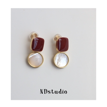 ND French light sweet without earthen holes into the retro port to taste natural seashells red drip-glazed mosquito-repellent coil-ear clip new