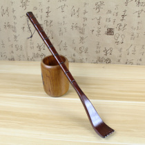 No pleas for tickling the elderly Leger scratches the back wood with a long handle and scratches the home without bending over the waist.