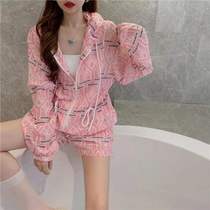 Tide Cards 2022 Summer New Casual Sports Running Suit Fashion Minus age sunscreen shorts Even hat Two sets of women