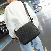  Hong Kongs new mens shoulder bag fashion youth leather street trend clamshell ipad shoulder oblique cross bag