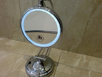 Guanrun makeup mirror desktop double-sided magnifying glass rotating mirror with lamp Beauty Mirror beard mirror all copper environmental protection