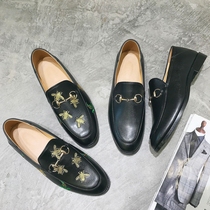 Mens British Lofu shoes dress embroidered leather shoes a pedal young Bean shoes fashion stylist leather shoes men