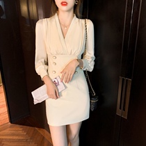 MAJEGOT Fall 2022 New French Temperament Small Man Wrap Hip Skirt Long Sleeves Double Row Dress Woman