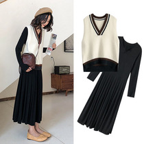 Pregnant women dress spring and autumn 2021 fashion out net red pregnant women winter suit long spring two-piece set