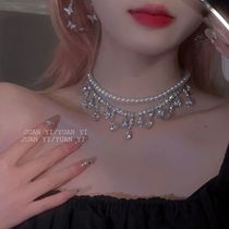 Bow Qian Yi Identical Pearl Drop Necklace Advanced Sense Lock Bone Chain Light Extravagant and Style Retro Double Pendant