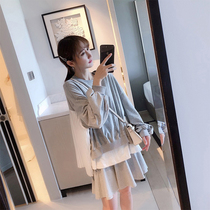 2021 early autumn new high-grade foreign style short skirt age-reducing fashion set female niche design stitching round neck sweater