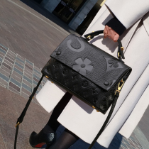 Bag Packs 2022 New Fashion Womens Bags Women Skew Satchel Superior Ladies Big Bag 100 Hitch Black Single Shoulder Handbag