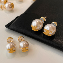 CE Kerspin Door Method Pearl Earrings Female small crowdsourced design Superior Light Extravagant Fashion Small Savor Earrings Earrings Earrings
