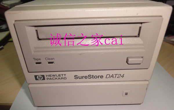 Original HP HP DAT24 24GB SCSI external drive C1556D C1556-69202