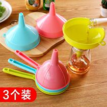 Plastic funnel kitchen fine filter sub-packed small caliber pouring water small size with handle long neck oil leak