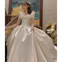 Satin main wedding dress 2021 new bride French temperament big tailed small gauze forest simple pregnant women Autumn