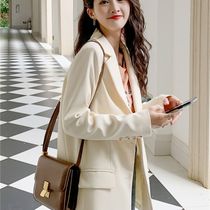 Net red small suit 2021 New coat female Spring and Autumn white Korean version of fried street design sense small man suit