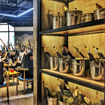 Self-service studio brush storage bucket thickened stainless steel washing pen holder Painting brush washing pen bucket Studio supplies Oil paint oil paint pen washing pen bucket Gouache pen gouache pigment washing pen holder