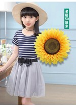 Dance props sunflower hand flower sunflower props kindergarten games entrance and entrance opening ceremony with flowers in hand