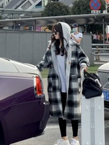 Black and white plaid sweater cardigan women 2021 new spring fashion loose bf lazy wind retro casual hooded coat