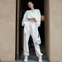 Autumn clothing 2021 New Women Sports Leisure set hot girl temperament fried street design sense white sweater two-piece tide