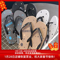 Flip flops mens summer Korean style outerwear personality casual flip flops students beach non-slip sandals and slippers mens thick bottom drag
