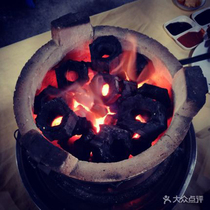  Hong Kong-style side stove Hot pot household old-fashioned charcoal stove Outdoor barbecue stove Charcoal stove earth stove casserole red mud stove