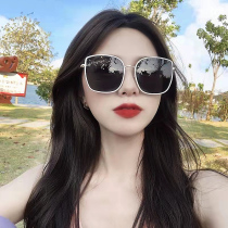 White frame sunglasses 2022 new wave women sunscreen retro gm senior sens anti-UV glare big face to be thin