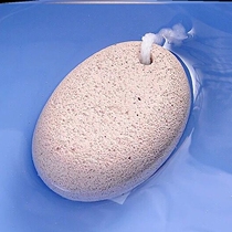 Grinding stone to remove the foot skin wash the foot to remove the dead skin horny volcano rub the foot tool file the frustration foot calluses artifact