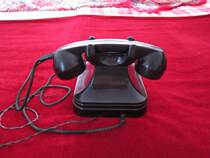 Yao Lan] objects Old dial disc telephone Antique Turntable Dial old 80] old phone old age electricity