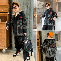 Boys autumn clothes plus velvet coat cotton-padded clothes 2021 new middle and Big Boy camouflage autumn and winter padded childrens cotton-padded clothes