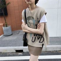 Vintage knitted vest women wear autumn and Winter Korean version of college style students loose waistless sleeveless sweater vest outside