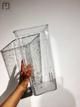Quality good high face value transparent frosted bottom thickened acrylic plastic waking flower barrel plastic barrel flower shop family