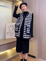 Pregnancy Woman Dress Winter Dress New Fashion Korean Version Little Balsamic long-style cardiovert cardiovert jacket knit black Undershirt