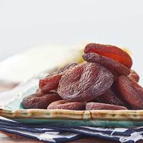 Natural Collection Xinjiang specialty special wood YAG dried apricot seedless leisure snacks dried fruit 100g