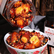 Spicy fish block Hunan specialty Dongting Lake fish ready-to-eat bacon snacks special chili sauce fish steak under the meal firewood fish