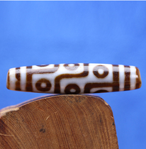 Tibet natural old mine agate chalcedony white background anti-map slurry oil run nine-eye Sky bead necklace pendant bracelet