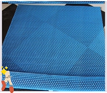 PVC plastic non-slip floor mat hollow outdoor hall toilet kitchen bathroom waterproof red carpet floor mat