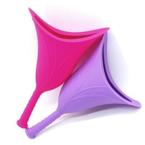 Women out of emergency Ladies standing silicone urinal foldable portable urine bucket Long-distance travel daily necessities