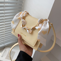 Ultra-cost-effective bag French shoulder bag womens bag high-end sense of foreign style wild ins messenger small square bag