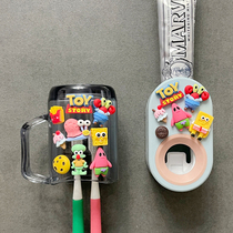 Japan JHMO squeezing toothpaste artifact cartoon cute children toothpaste squeezer automatic wall-mounted toothpaste