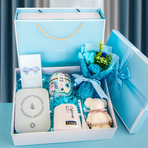 2021 Christmas gift for male and female friends high-end creative Christmas Eve gift warm Cup gift box set practical