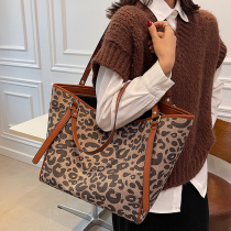 Shanghai Cang Outlet Discharge for Discount outlets running bag Limited Time Deals Special Slater Bag 98