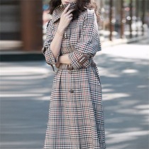 2021 Autumn New Song Jia star the same vintage long windbreaker thousand bird grid look thin knee coat women