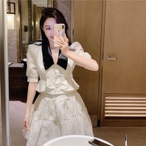 2021 summer new temperament Hepburn style fried street bubble sleeve top thin skirt two-piece suit skirt