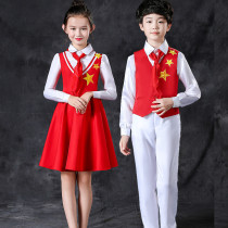 I am a red scarf chorus red song performance to serve the Chinese Dream Childrens poetry recital Out of a dance suit