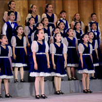 61 Childrens Festival Tong Sound Choir to Serve Primary School Students Male And Female Child Dance Poetry Song Recitation Performance Costumes