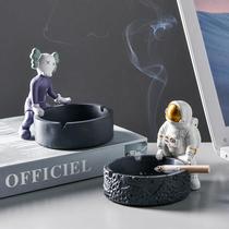 Net red creative moon ashtray astronauts personality trend home living room office decoration ornaments anti-flying ash