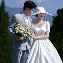 French retro light wedding dress small son satin Hepburn style square collar bride Super fairy welcome dress