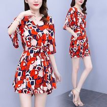 Set 2021 New plus size womens 200 Jin fat mm belly skinny floral top shorts foreign style two-piece set