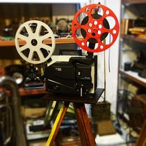 Antique movie machine Elmo Elmo 16-CL 16mm 16mm movie projector with wooden tripod