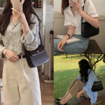 Spot Korean niche lerbe armpit bag Meina house lizard pattern portable shoulder bag cowhide small square bag female