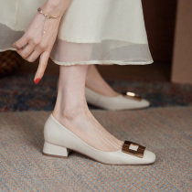 Beauty turned ~ ~ heavy giant push net red stars are wearing @ leather temperament metal buckle Joker high heel xie