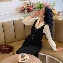 Autumn suit 2021 New French shirt top antique design sense vest strap skirt two-piece set tide