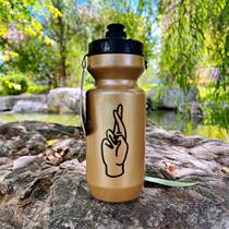 German Fingerscossed Pinching Fingers Riding Kettle Road Car Mountain Bike Sports Outdoor Press Water Cup